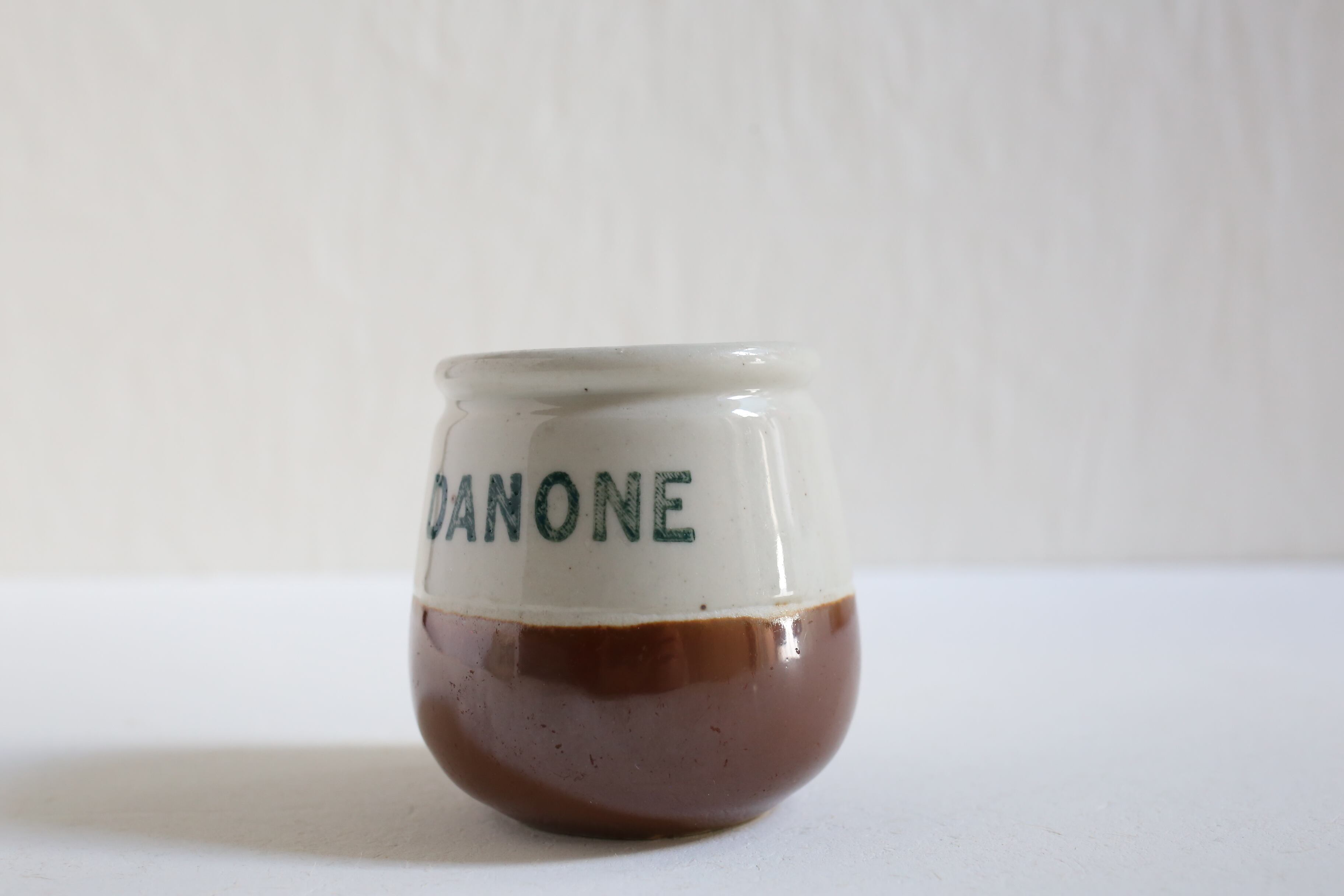 フランス アンティーク ヴィンテージ 『DANONE』ダノン 陶器