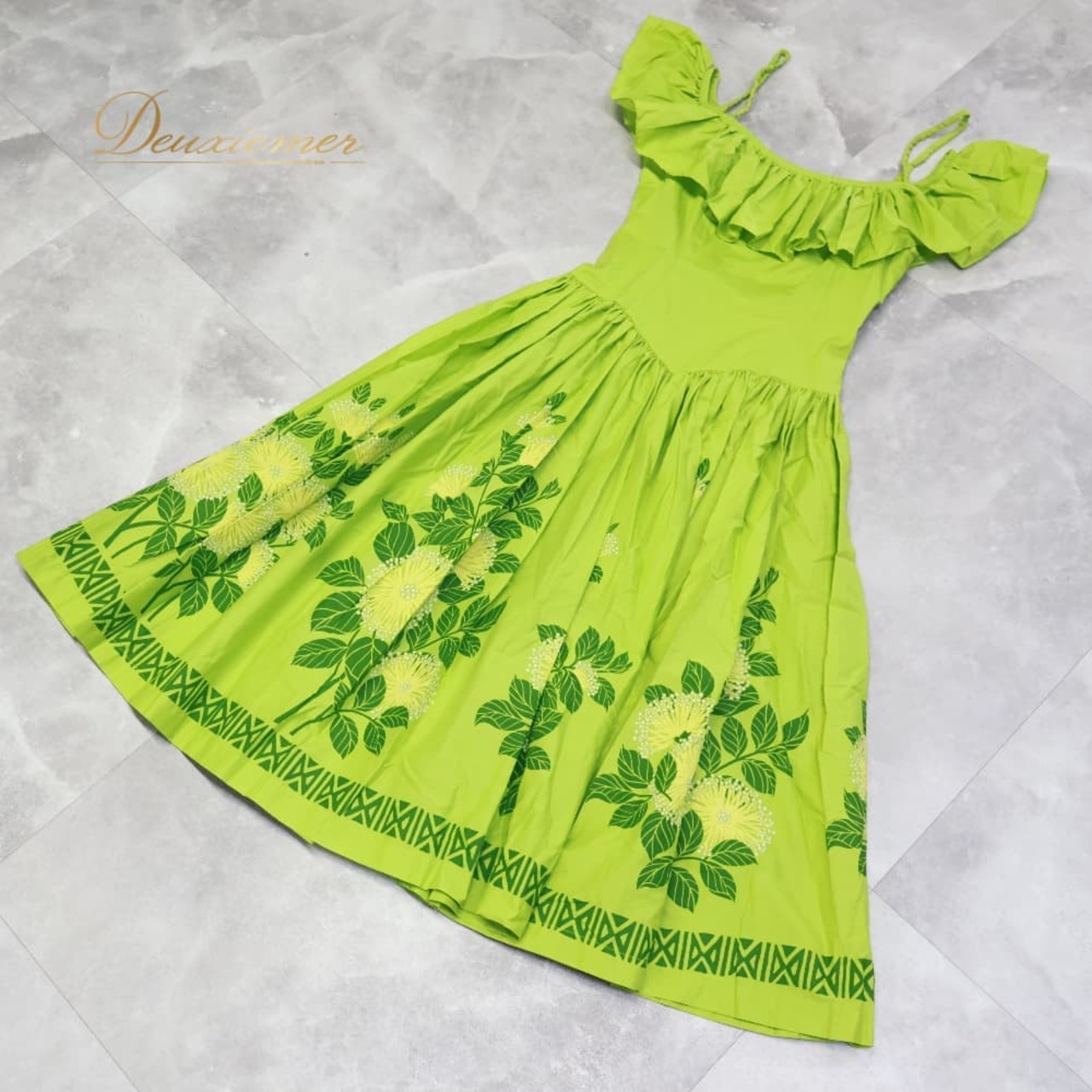 フラダンス 衣装 CC Fashions CCファッション ワンピース ドレス グリーン系 レフア柄 緑 黄 フリル フラ ダンス ダンス衣装 イベント ステージ ハワイアン アロハ かわいい 華やか おしゃれ 花 花柄 イエロー系