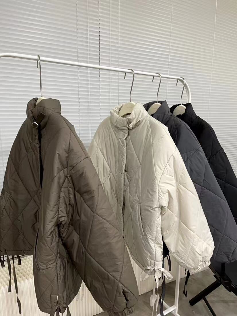 裾リボン中綿ブルゾン　AJ2205-515