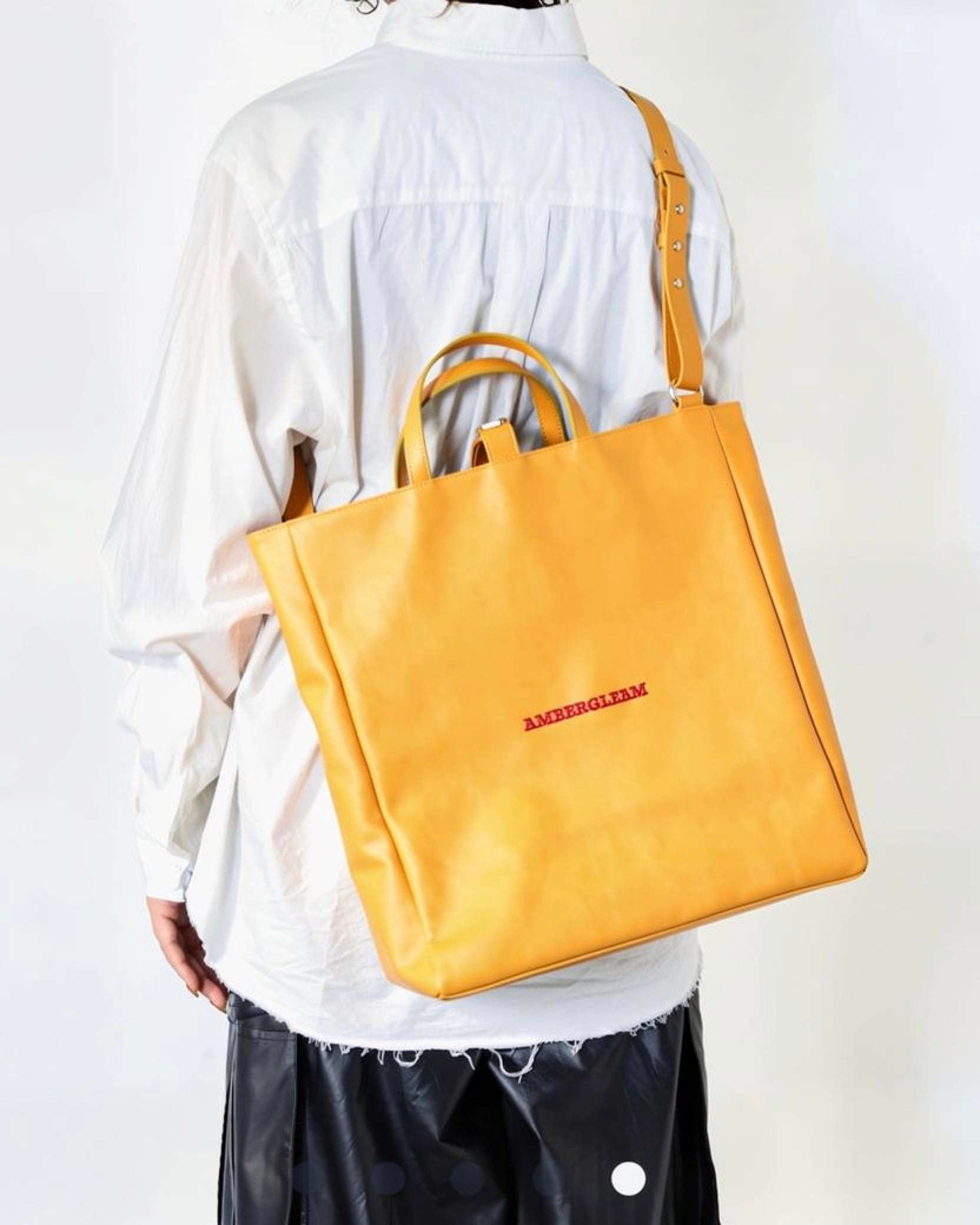 ambergleam アンバーグリーム　バッグ Leather Traveler's Backpack | AMBERGLEAM
