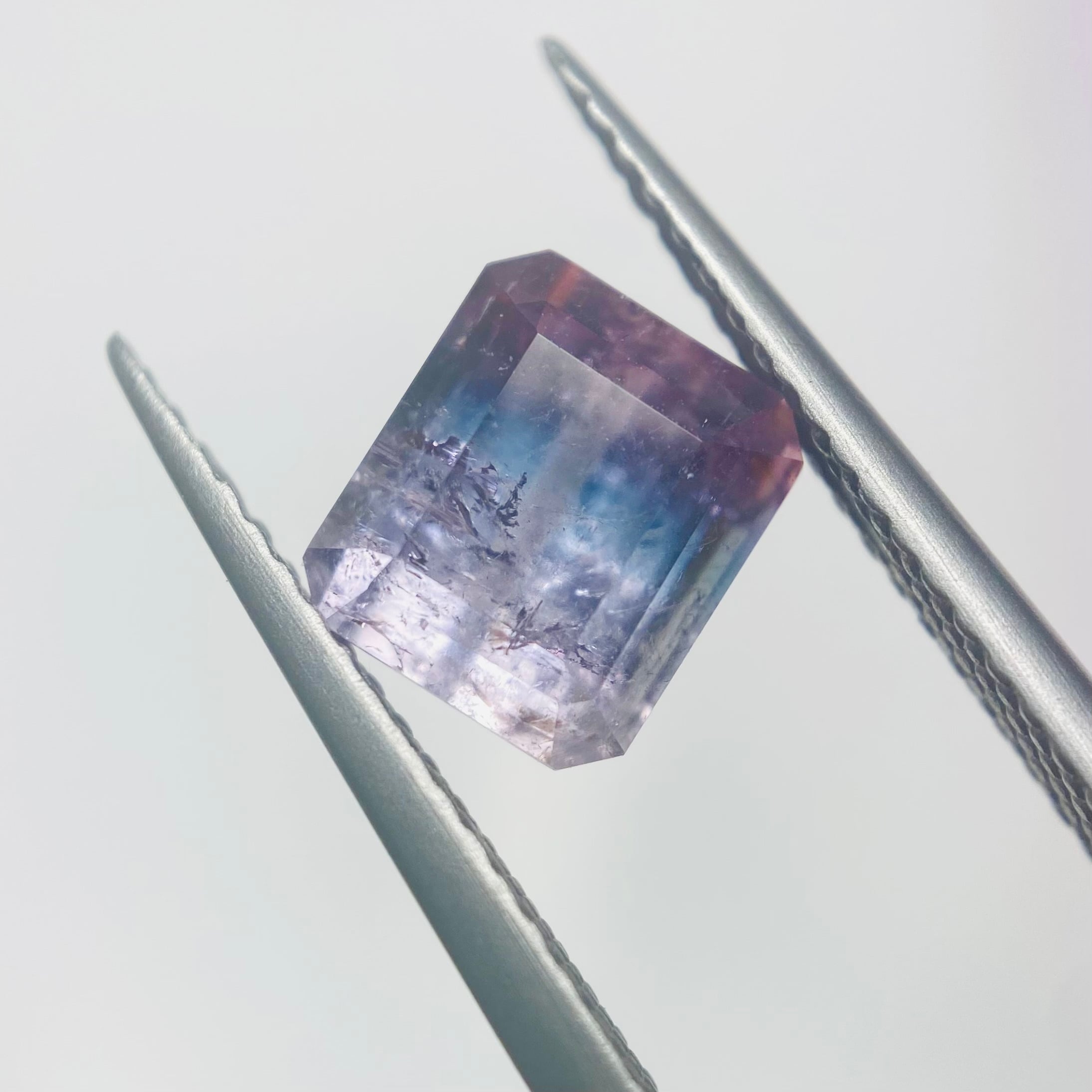 空とスミレ トルマリン