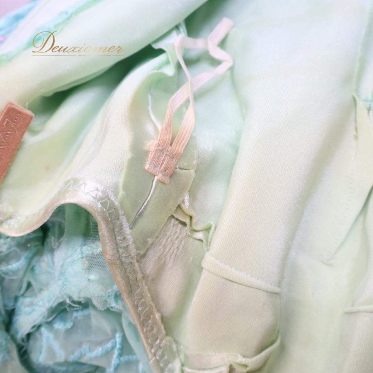 社交ダンス 衣装 スタンダードドレス ワンピース スタンダード 緑 エメラルドグリーン レース デモ 競技 ダンス パーティ 発表会 綺麗 上品 落ち感 グリーン系 ブルー系 シンプル 明るい 優雅 おしゃれ パフォーマンス