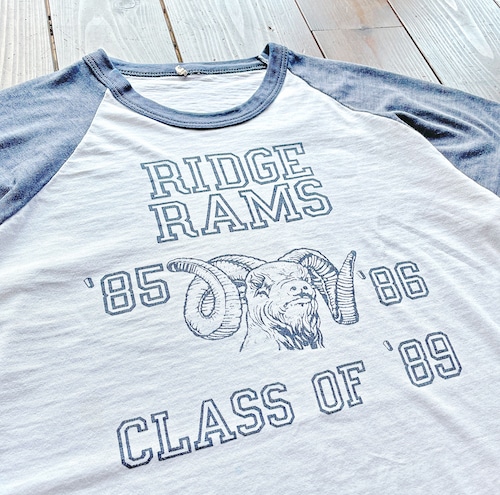 80s  SCREEN STARS〝RIDGE RAMS〟CLASS OF 89 print Raglan Baseball T-Shirt / Size about  MEDIUM