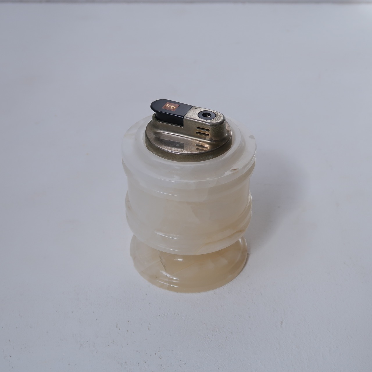 ホワイトなキャンドルホルダー