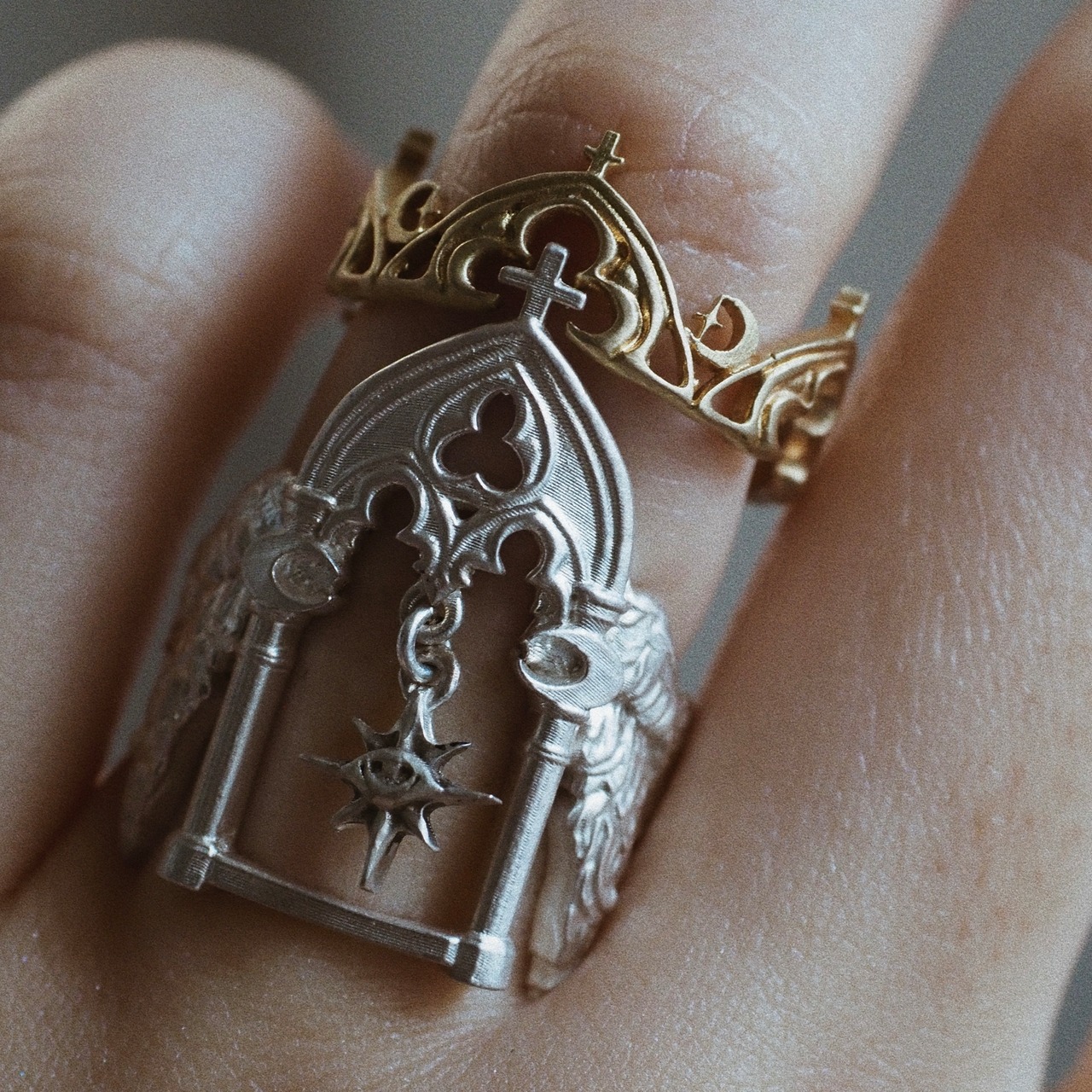 翼をなくした天使のリング　ダーク