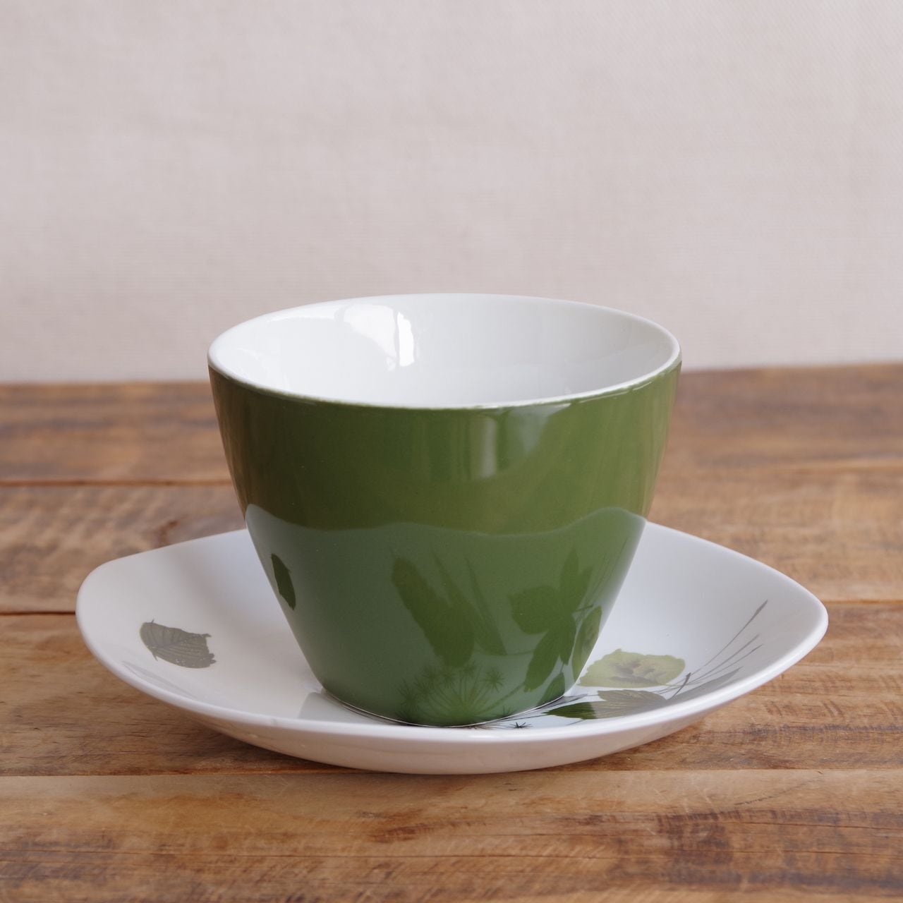 ミッドウィンター リバーサイド 蒲 植物 コーヒーカップ＆ソーサー