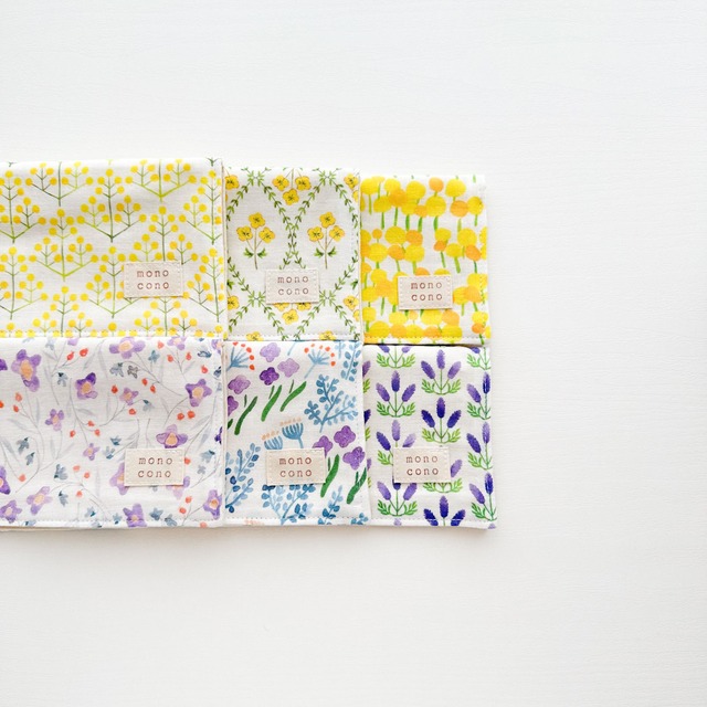『 イエロー&パープルフラワー 』名入れ可 国産ガーゼ+オーガニックコットン  6重ガーゼハンカチ