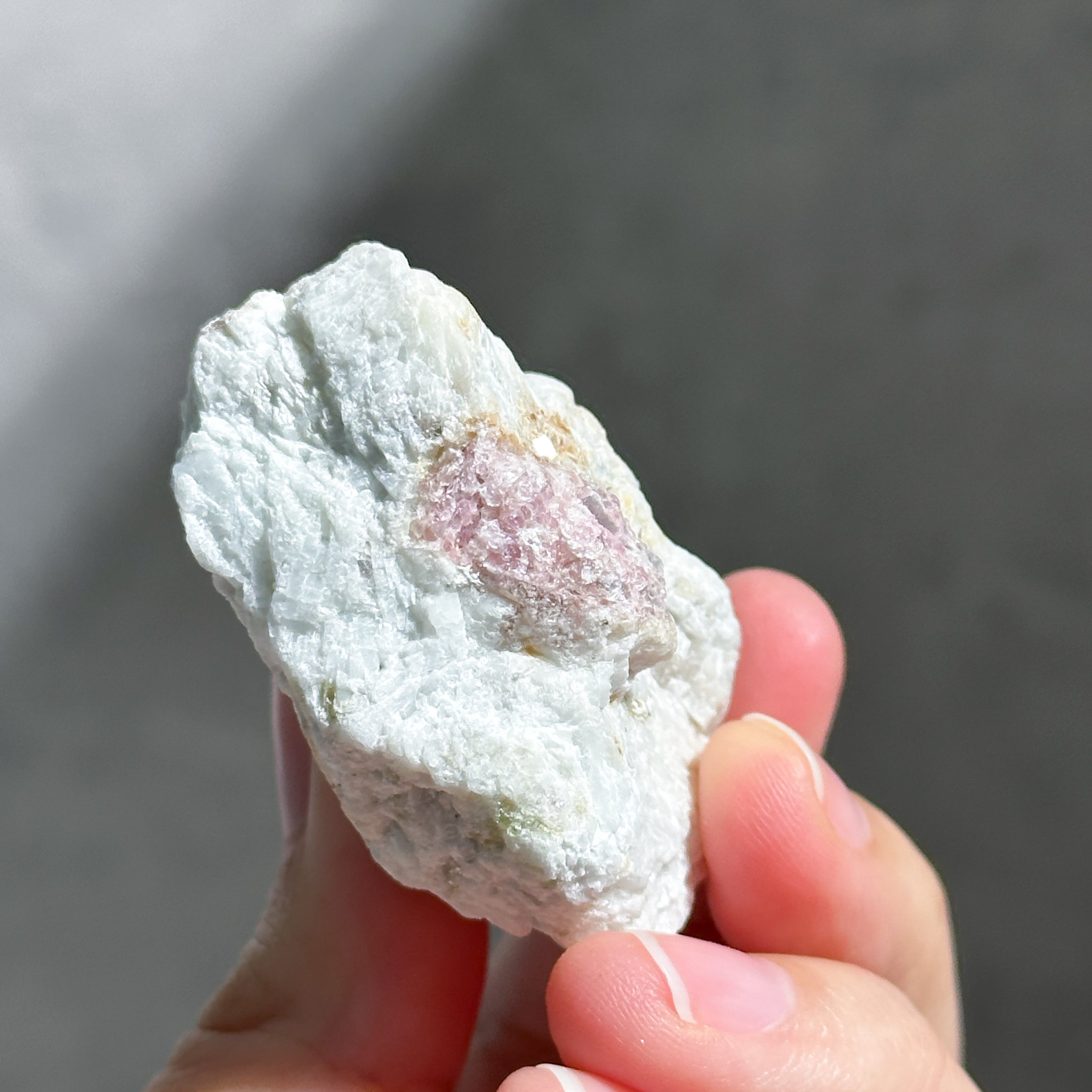 ピンクトルマリン 原石31◇ Pink Tourmaline ◇天然石・鉱石