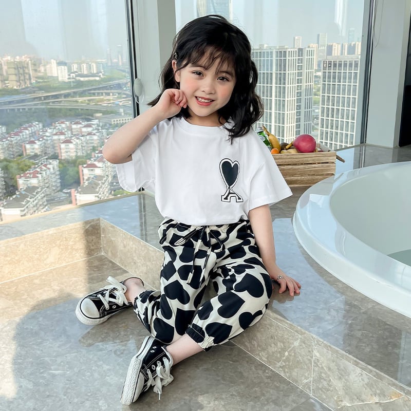 子供服 白 カモフラ ボトムス トレーナー かわいい ロゴT セットアップ 新品 通販