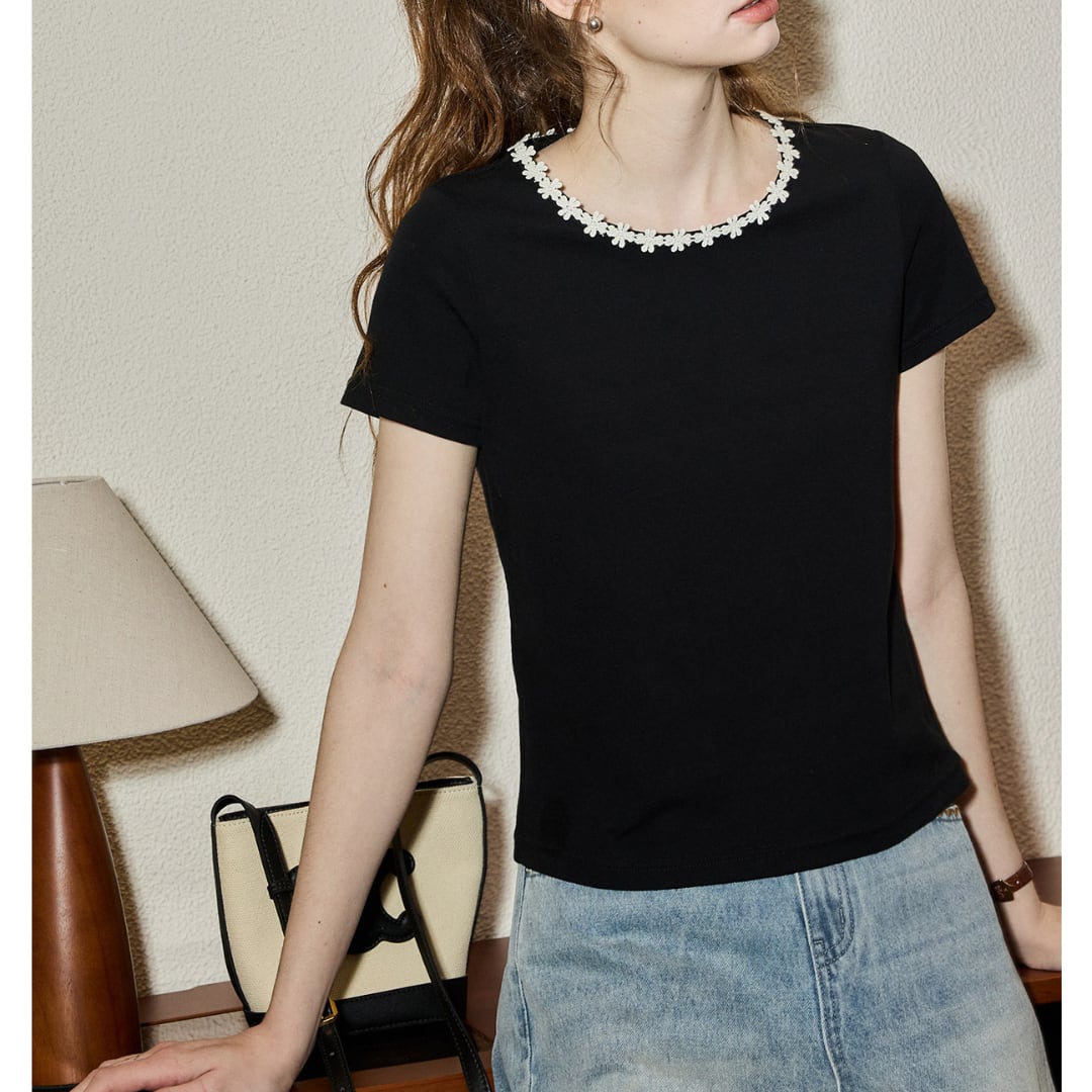 floral lace neck tshirt