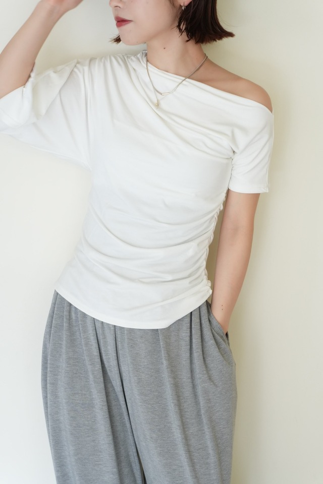【determ;】Collagen Off-Shoulder Draped Top（white）