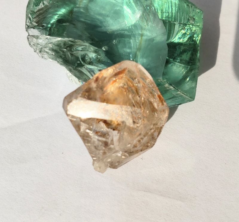 ∞ハイクオリティ・エレスチャル水晶原石…春のセール!