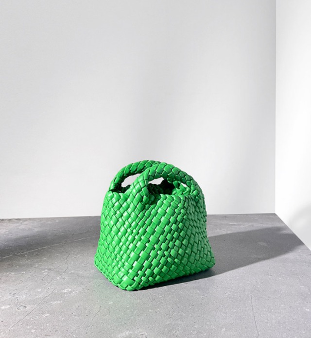 ハンドメイド編みミニスマホケース