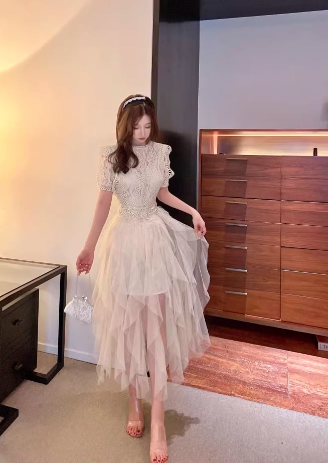 優雅 謝恩会 披露宴 お呼ばれ ゆったり 綺麗 二次会 結婚式 パーティードレス 素敵 ウエディングドレス 女性 ワンピース ロング丈 大人 夏 Aライン ロングワンピース スクエア襟 ドレス パーティー 着痩せ