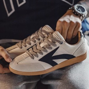 フラットソールローカットスニーカー G075