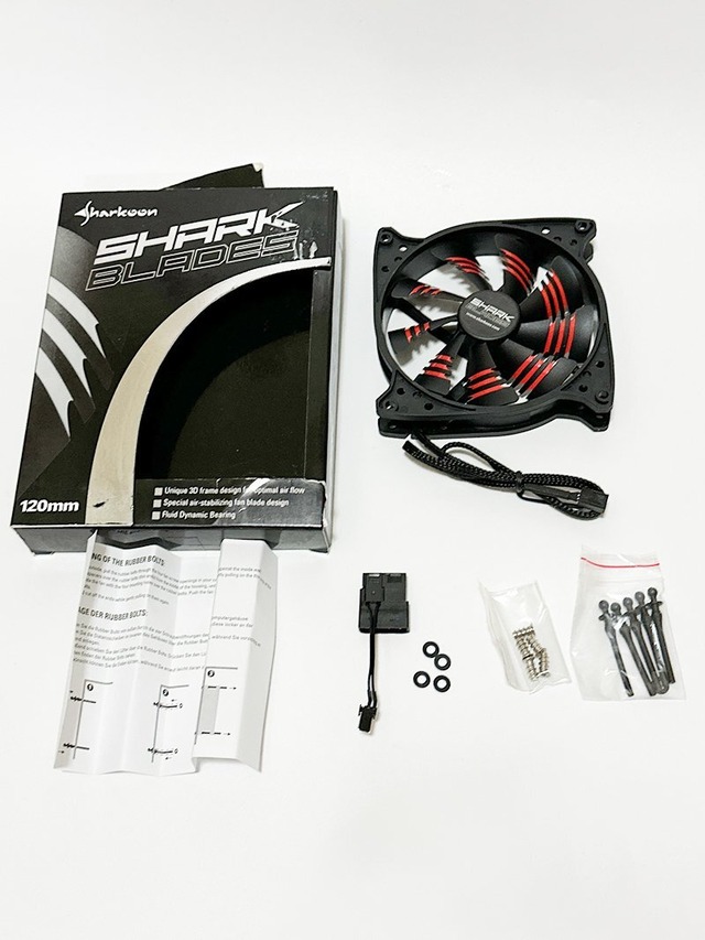 Sharkoon シャークーン SharkBlades Red SHA-SHBLADES-RD セカンドファン 12cm角 パソコン 冷却 クーラー パーツ 廃盤
