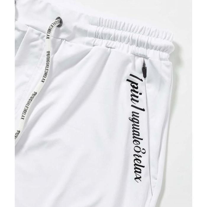 30％OFFセール！1PIU1UGUALE3 RELAX ウノピゥウノウグァーレトレ