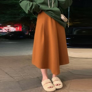 【送料無料】 ロングスカート  カジュアル系  ミモレ丈・ひざ下丈  無地  シンプルデザイン  Aライン・フレア  レディースファッション  可愛い  30代・40代  ブラック・ブラウン  黒・茶  冬  お出かけ・女子会・お茶会