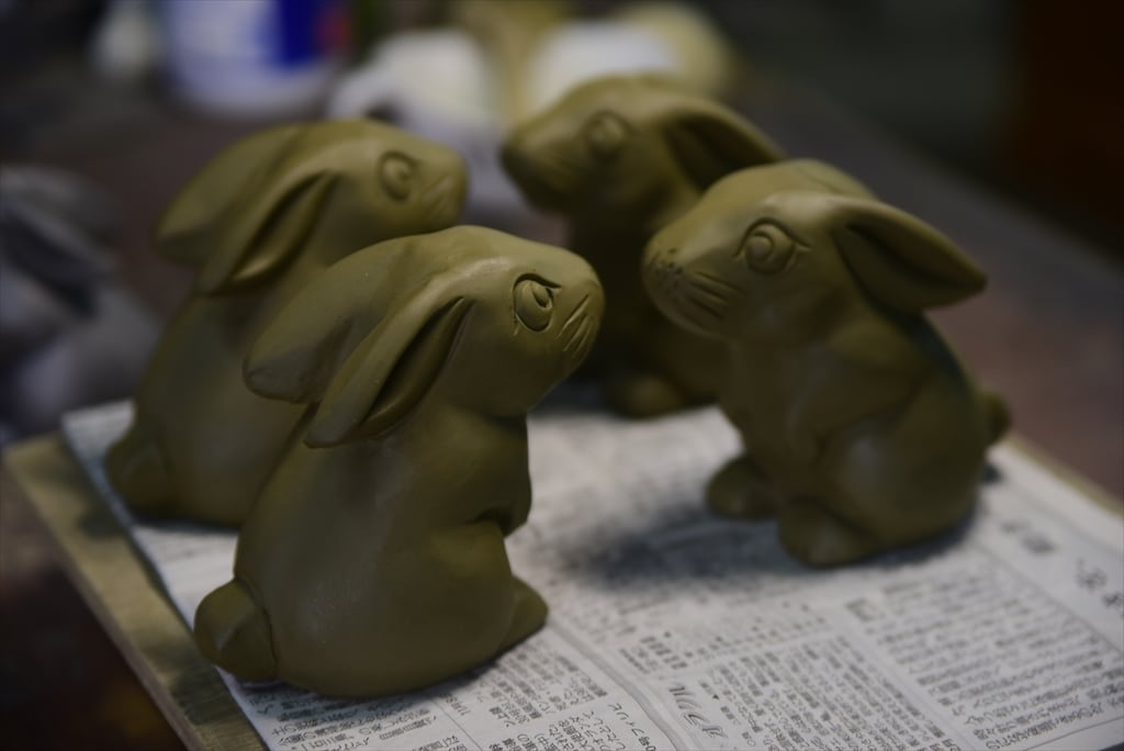 卓上飾り瓦 瓦のウサギ -lucky rabbit- | Ibushi Gallery 瓦廊｜淡路島