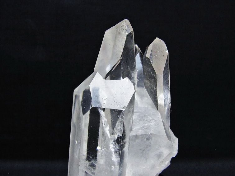 水晶 クラスター マダガスカル産 台座付属 水晶 原石 一点物 182-9366