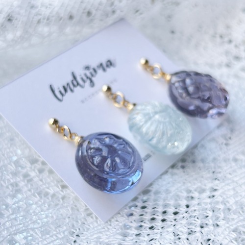 本物のお花を使ったフラワードロップ3粒ピアス・イヤリング・イヤーカフ　紫陽花　あじさい　チャーム変更可能