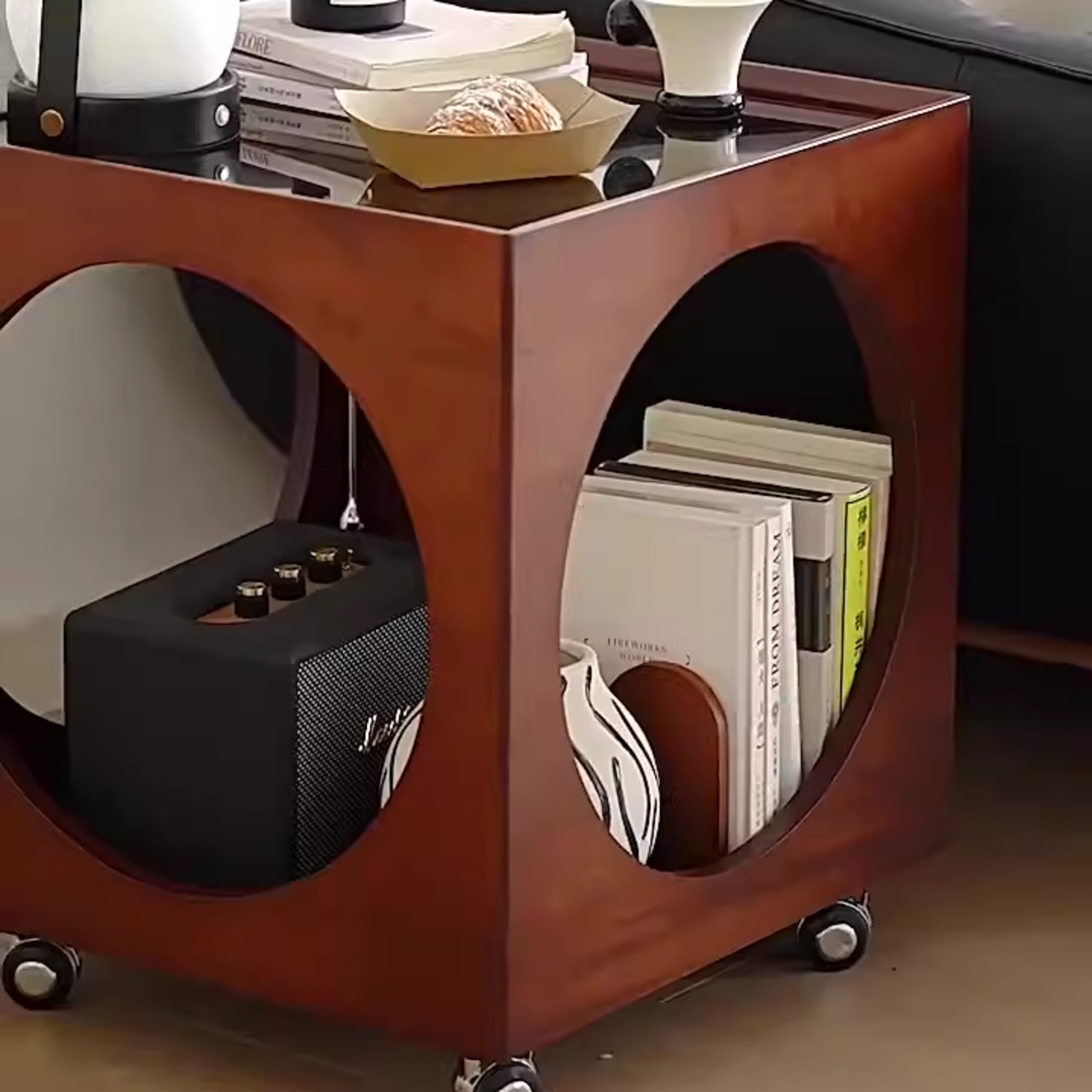 木のサイドテーブル サイドテーブル ローテーブル 木製 無垢材 ラタン ティーサイドテーブル ホーム レトロ リビングルーム ソファ ベッド サイドテーブル ガラス スクエアテーブル 収納可能 キャビネット 可動式