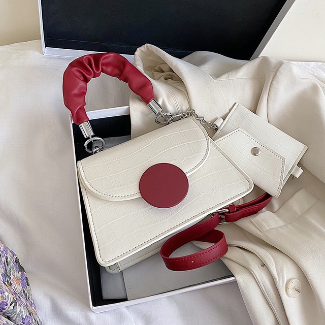 オールマッチインレディーススモールバッグ2020人気の新しい流行のファッションチェーンメッセンジャーバッグネットレッドポータブルスモールスクエアバッグ 手作りハンドバック99727459243