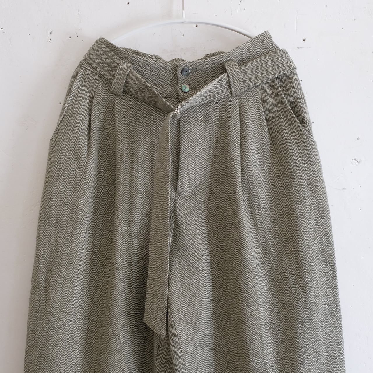 unisex egg pants A／herringbone linen〈gray×olive〉 | SALUÉ