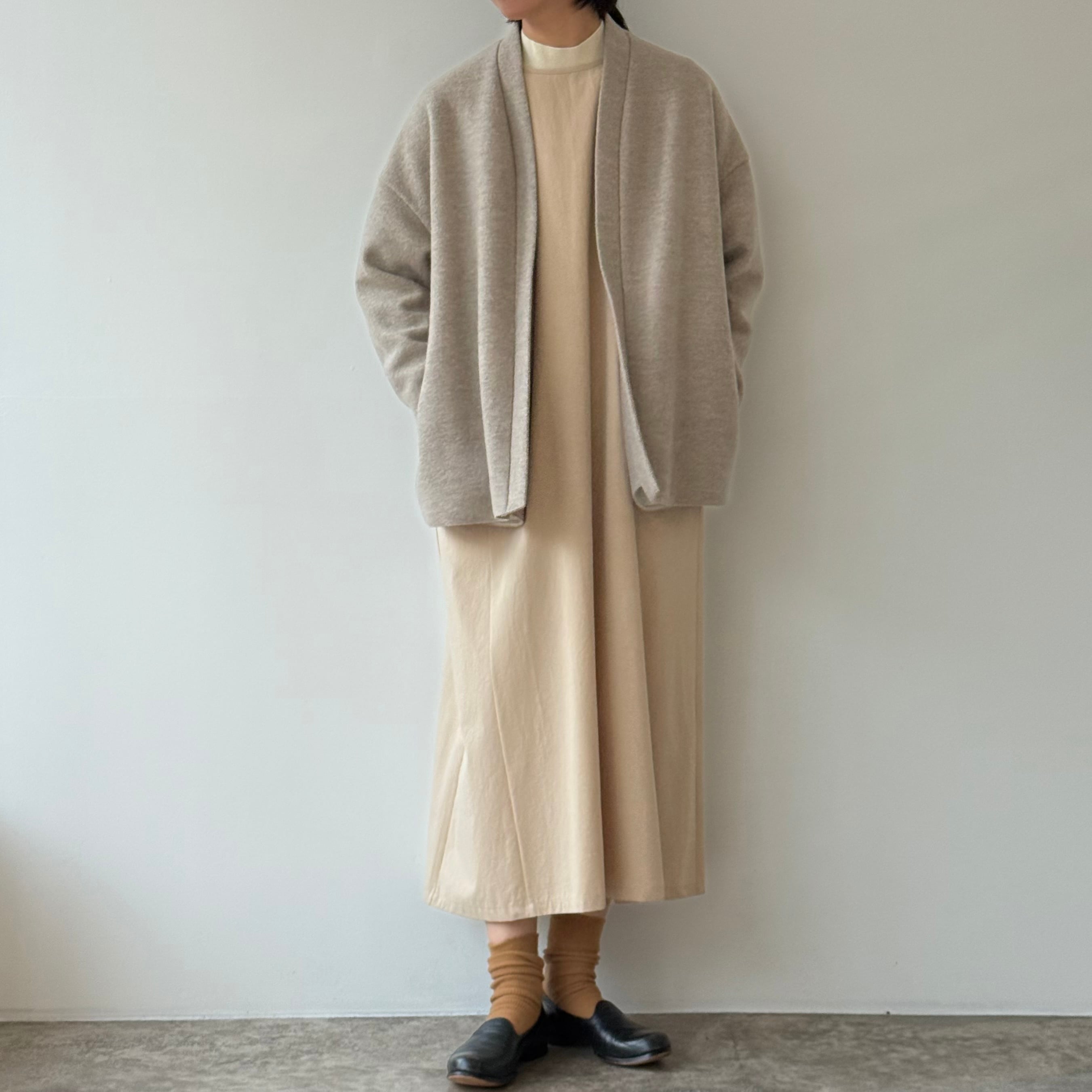 Yoli シンプルスリーブレスワンピース | Vie