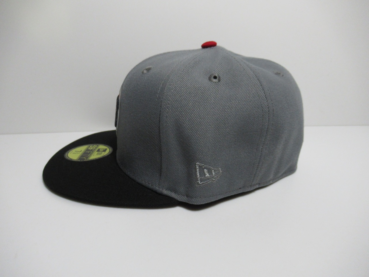 NEW ERA 59fifty Chicago Cubs　シカゴ・カブス　Medium Gray×Black