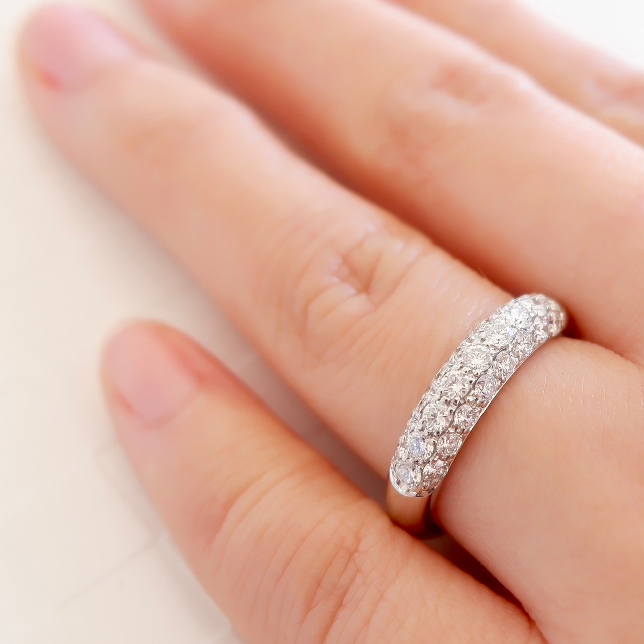 Pt900 ダイヤモンド リング 0.30ct ハーフエタニティ（ベニトアイト  