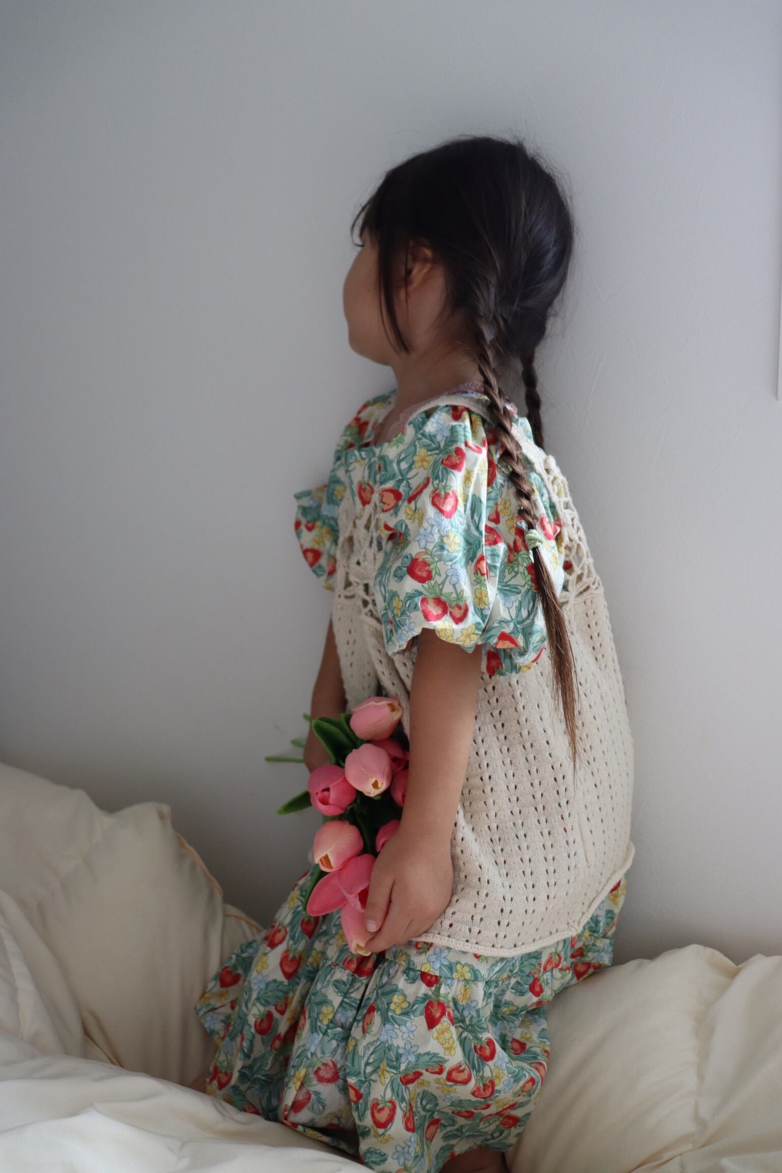 【取寄】大人可愛いシルエットのバルーンスリーブ総イチゴ柄ロングワンピース