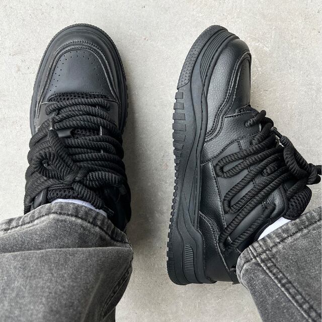 【予約販売】スニーカー シューズ ゴツ底 メンズ レースアップ 厚底 シンプル 靴 デザイン ブラック 黒 お洒落 カジュアル シック 韓国 トレンド 23cm/23.5cm/24cm/24.5cm/25cm/25.5cm/26cm/26.5cm/27cm
