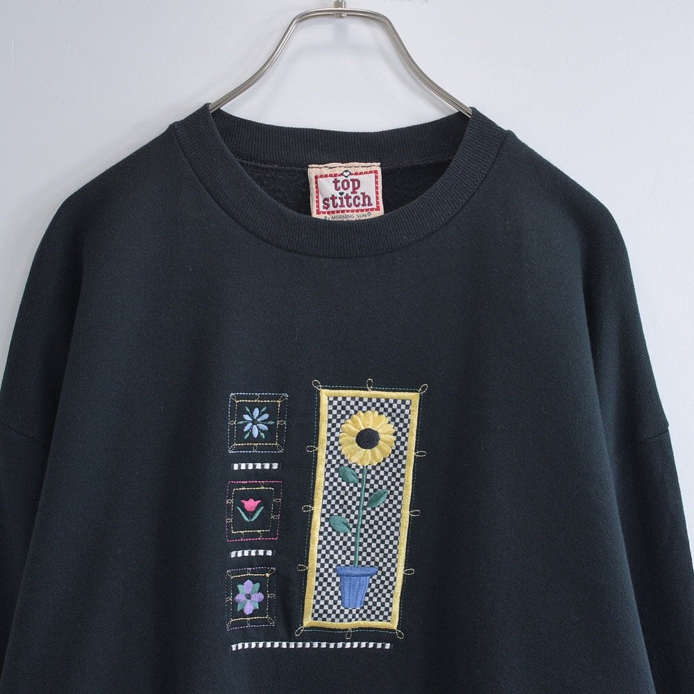 80～90s アメリカ製 top stitch フラワー刺繍 デザイン スウェット