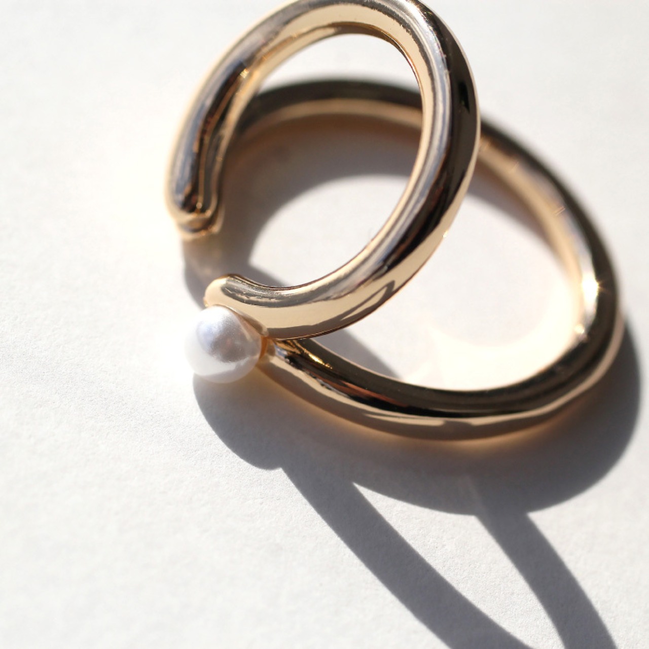 【ネコポス】 ダブルラインメタルパールイヤーカフ　1662　片耳用