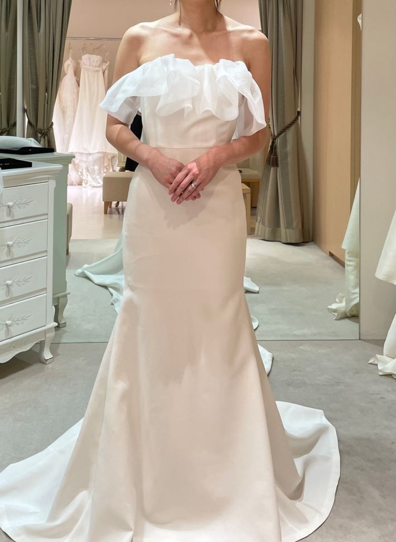 ウエディングドレス ベアトップ ソフトマーメイドライン 披露宴/結婚式  