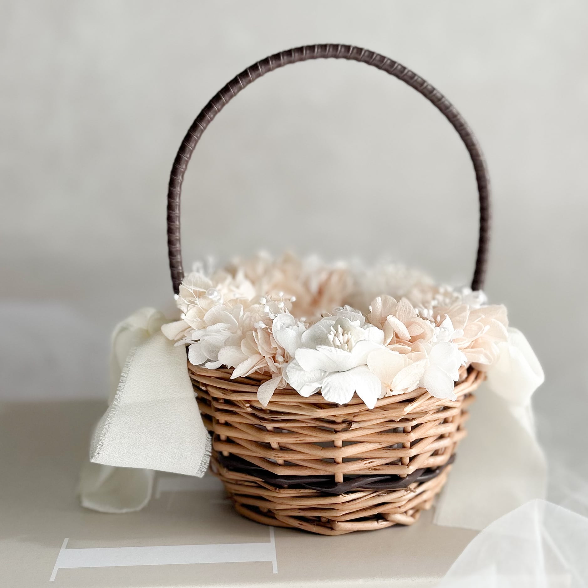 Circle pink ring pillow（brown）