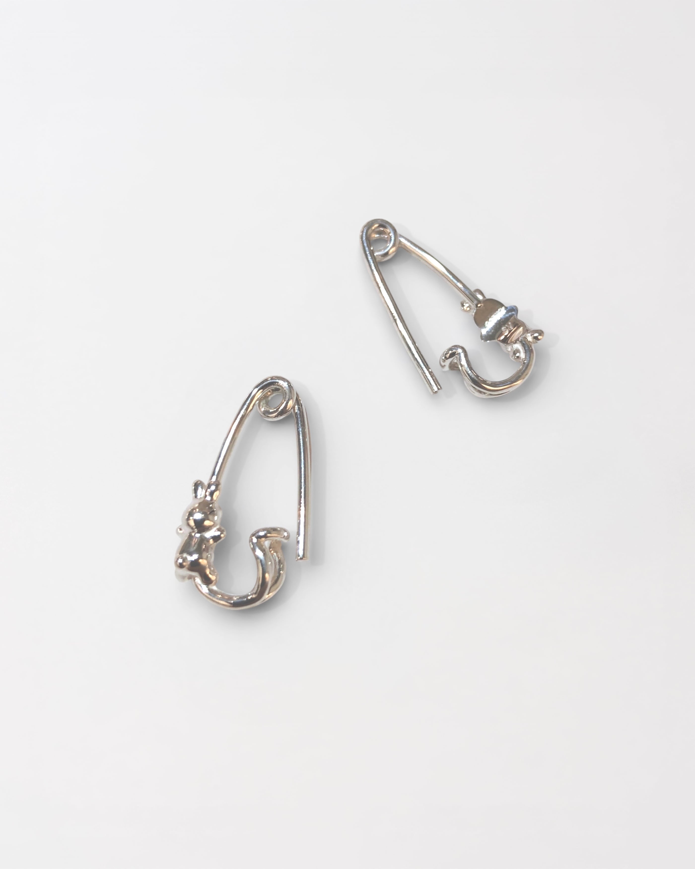うさぎ pin earring ® SILVER925 16G 18G #LJ18002P うさぎ安全