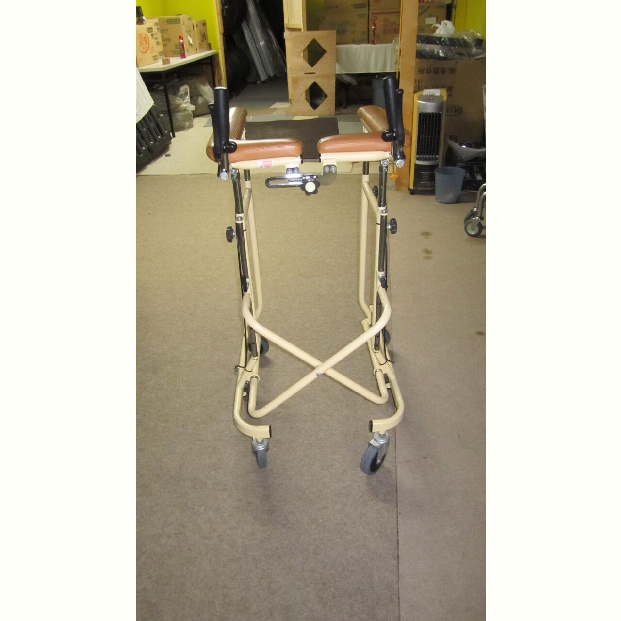 松永 SM-35 六輪歩行器 | ASUKA福祉用具リサイクル