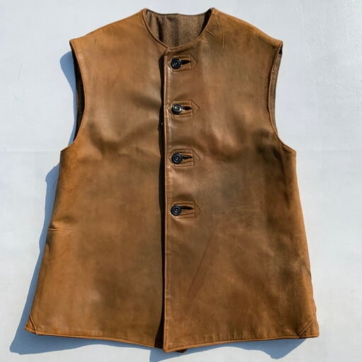 40's British Army ブリティッシュアーミー ジャーキンベスト JERKIN VEST レザー キャメル イギリス軍 ブロードアロー  WW II 大戦 SIZE1 希少サイズ ユーロミリタリー ヴィンテージ BA-898 RM1267H | agito vintage powered 