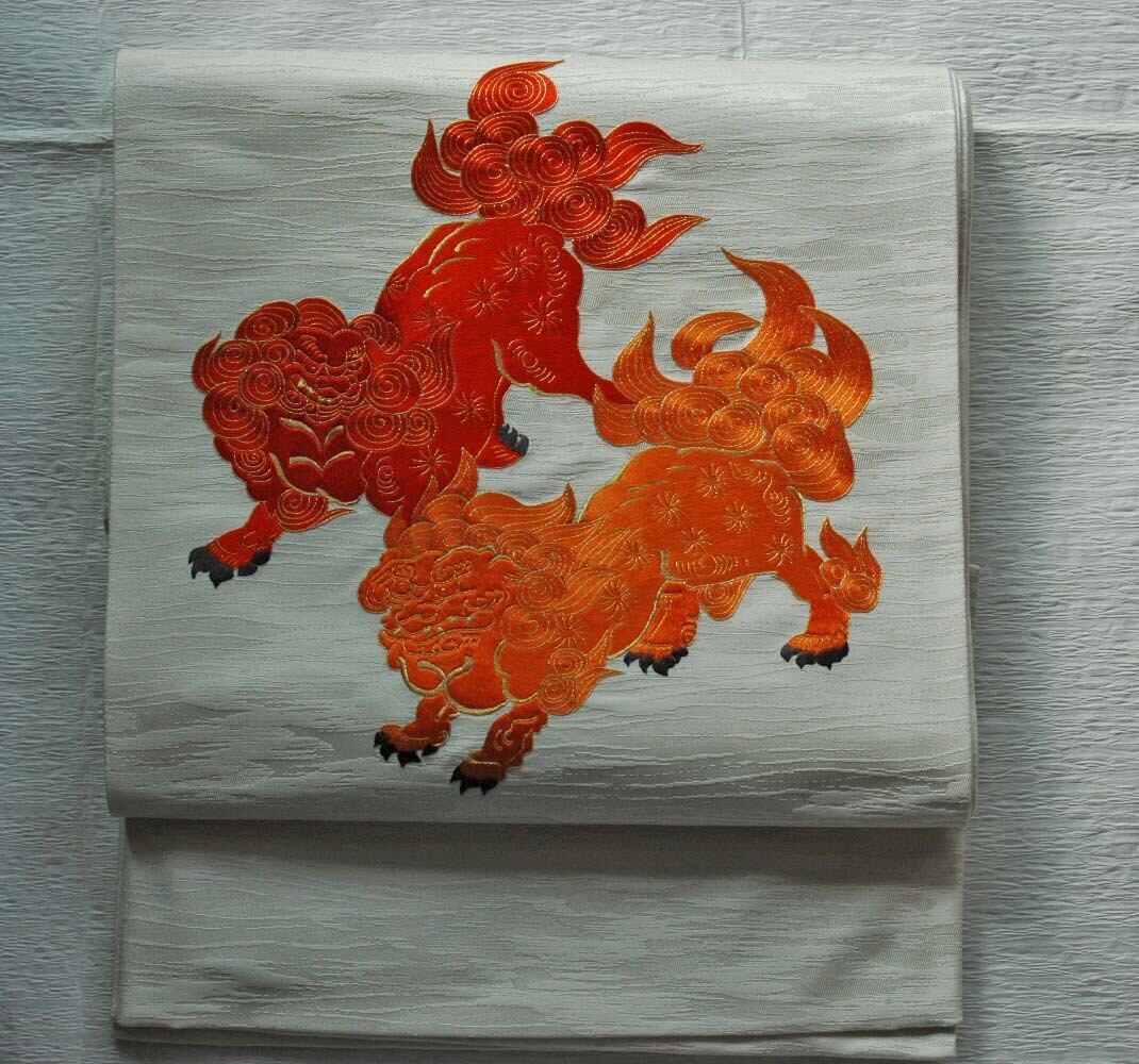 京袋帯 唐獅子 刺繍-