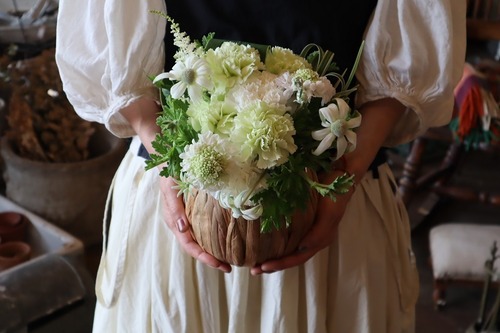 MOTHER'S DAY ARRANGEMENT L