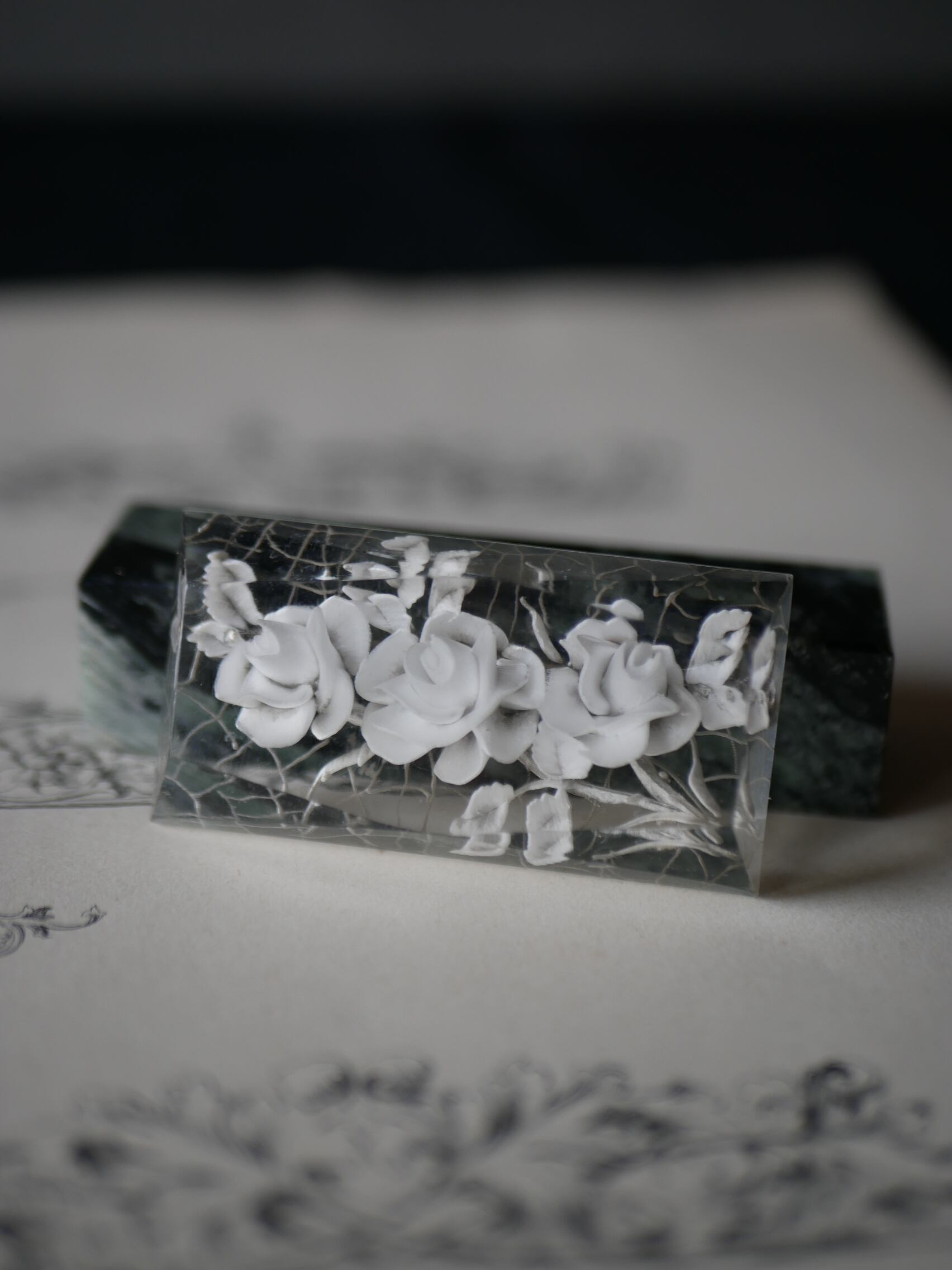 ルーサイトブローチⅢ フランスヴィンテージ ヴィンテージアクセサリー ブロカント