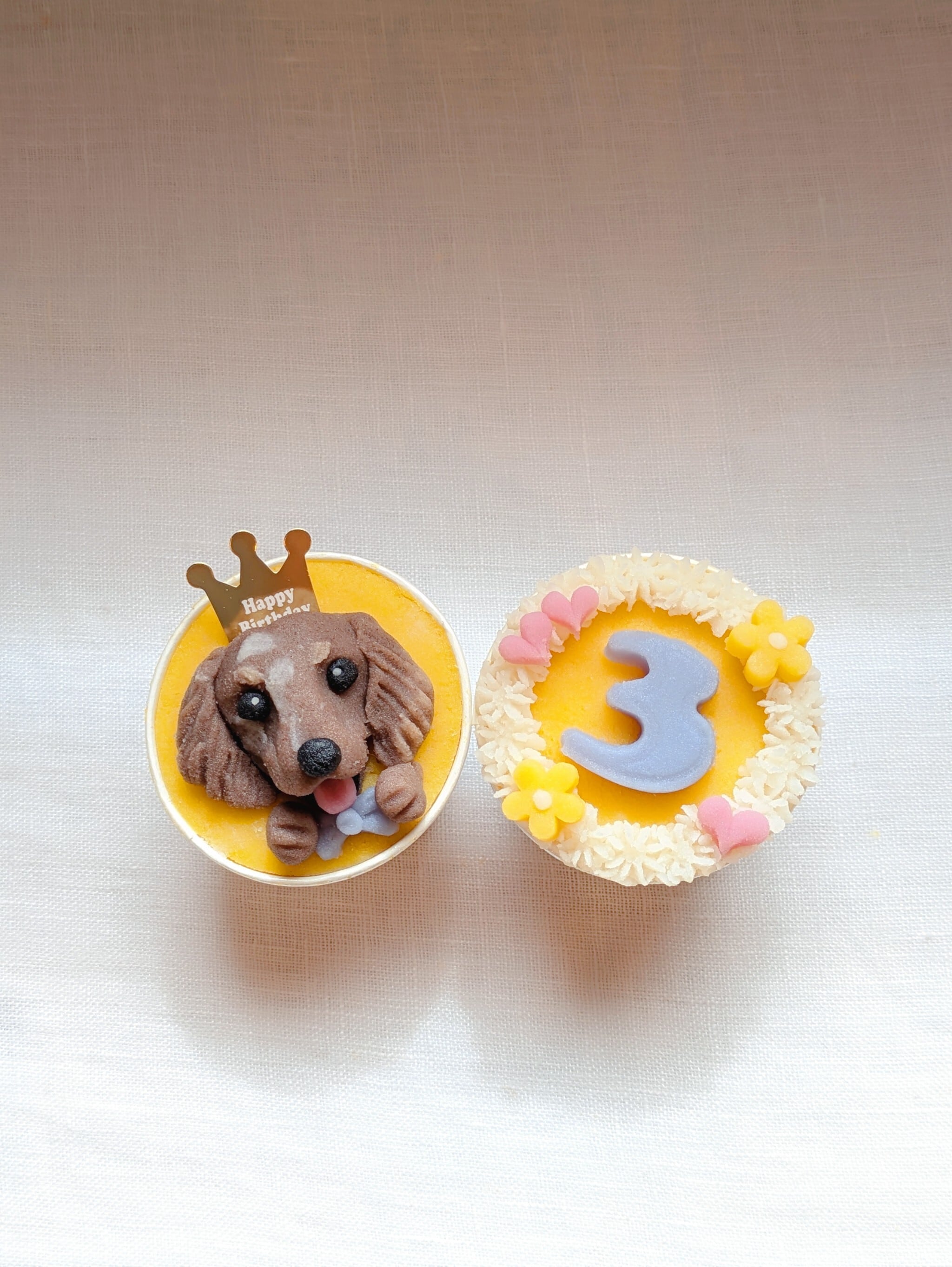 似顔絵カップケーキ お花&ワンちゃん 2個入り | kapukapu_dog