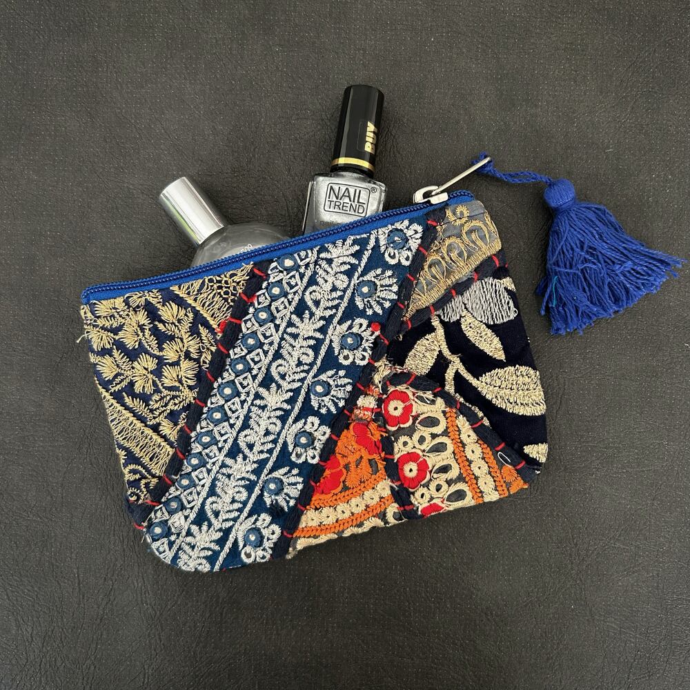 刺繍パッチワークポーチ カンバディア ブルーC