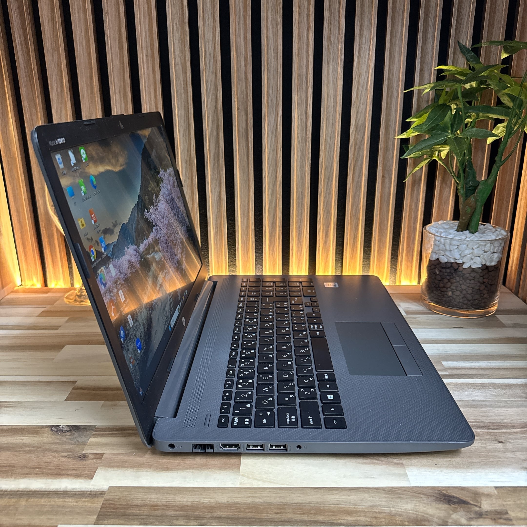 バッテリー良好』HP 250 G7 FHD i5第10世代 メモリ8GB SSD256GB 大型