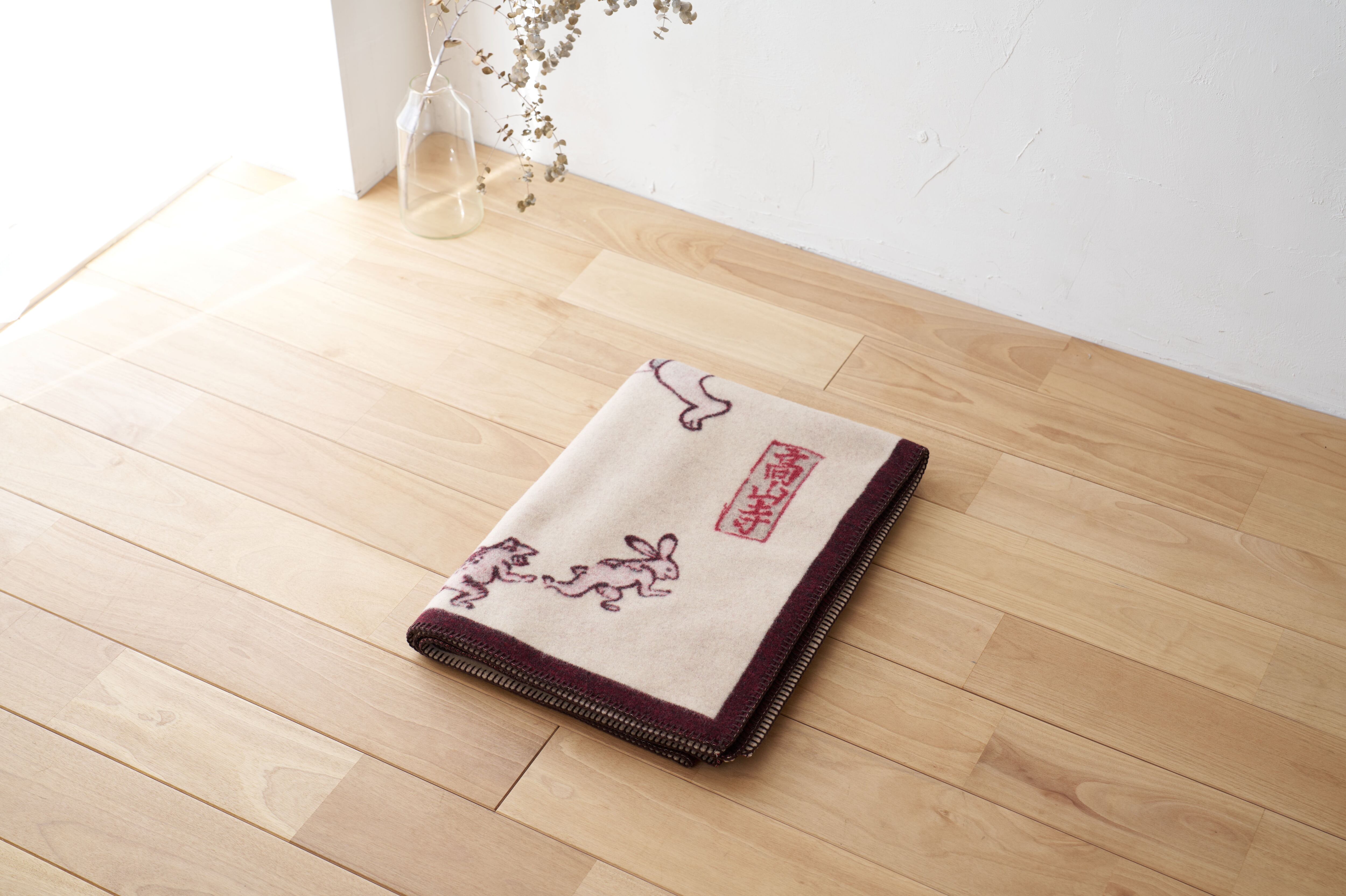 アートブランケット 『鳥獣戯画』／ひざ掛け | 日本毛布工業組合