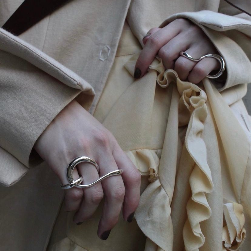 Soierie Connect eight loop ring (small 2p) Silver | AAR