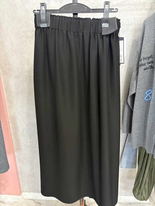 ROBE 漆黒スカート　631653