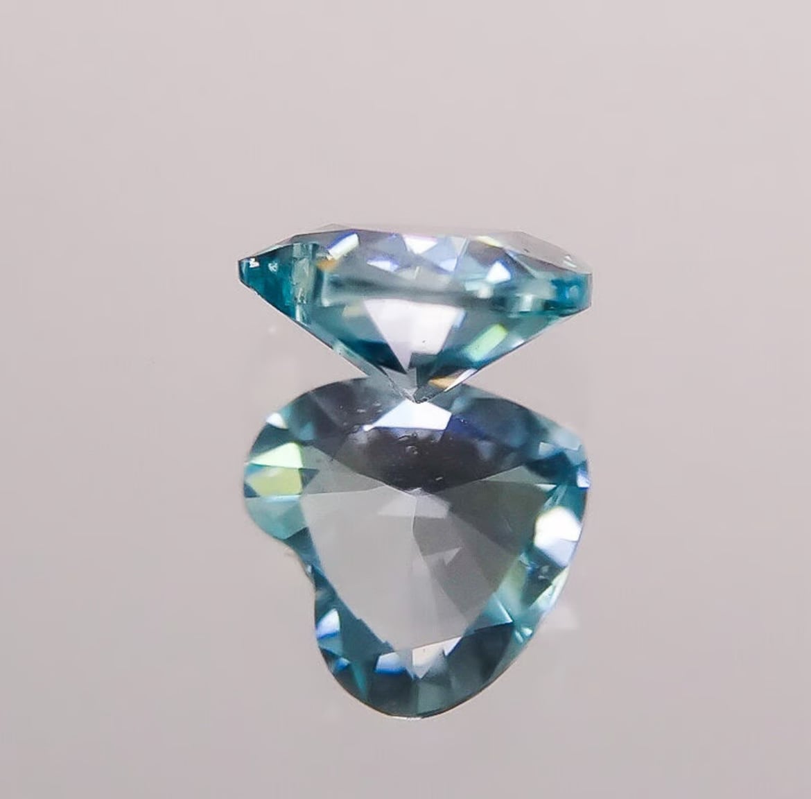 天然ブルージルコン0.59ct | Pay ID 天然ブルージルコン0.59ct | Pay ID